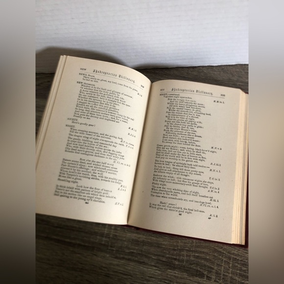 Vtg Dictionary of Shakespearean Quotations Book - Picture 6 of 11
